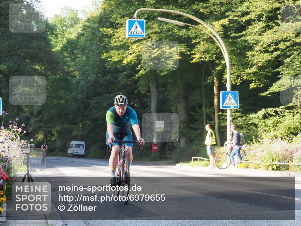 08.09.2024 - Stadtparktriathlon Zöllner http://msf.ph/oto/6979655 08.09.2024 08:54:14 Radfahren 16, 64, 69 meine-sportfotos.de