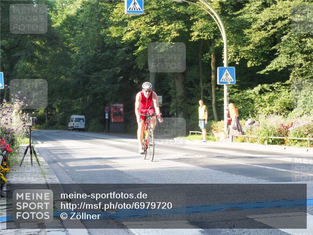 08.09.2024 - Stadtparktriathlon Zöllner http://msf.ph/oto/6979720 08.09.2024 08:55:56 Radfahren 2 meine-sportfotos.de