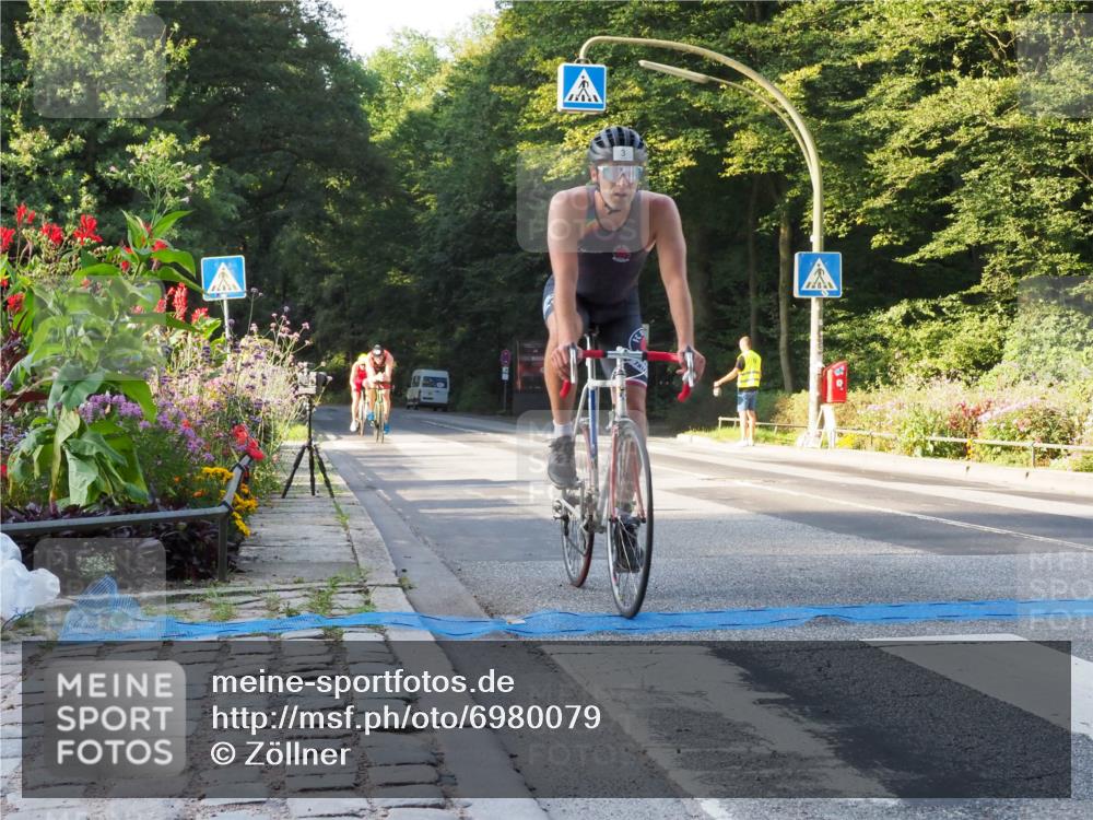 08.09.2024 - Stadtparktriathlon Zöllner http://msf.ph/oto/6980079 08.09.2024 08:59:06 Radfahren 3, 8, 10 meine-sportfotos.de