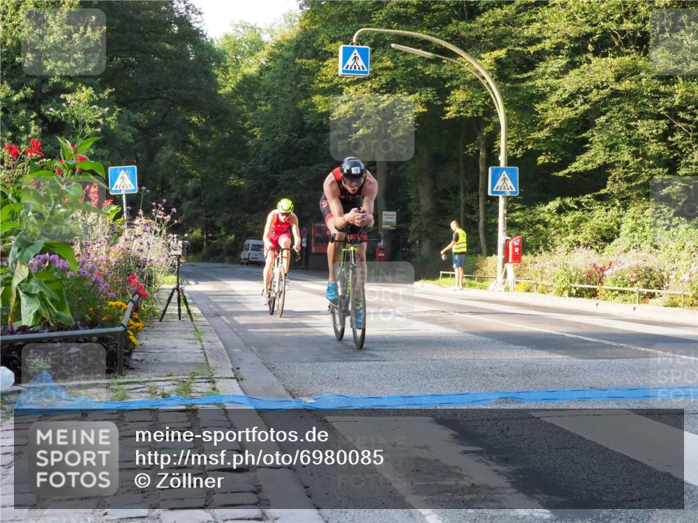 08.09.2024 - Stadtparktriathlon Zöllner http://msf.ph/oto/6980085 08.09.2024 08:59:08 Radfahren 3, 8, 10, 42 meine-sportfotos.de