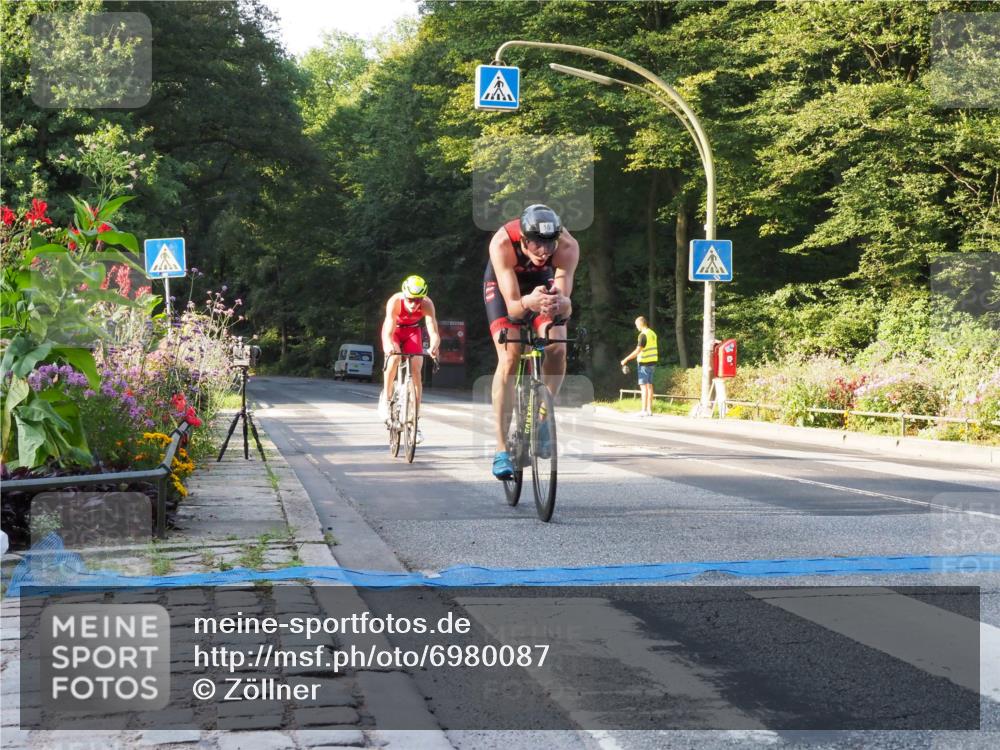 08.09.2024 - Stadtparktriathlon Zöllner http://msf.ph/oto/6980087 08.09.2024 08:59:08 Radfahren 3, 8, 10, 42 meine-sportfotos.de