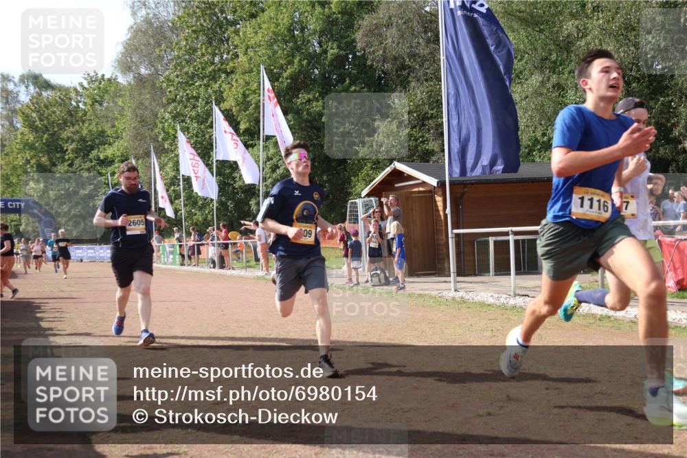 08.09.2024 - Airport Race Strokosch-Dieckow http://msf.ph/oto/6980154 08.09.2024 12:14:29 Ziel 397, 809, 1116, 2605, 2777 meine-sportfotos.de