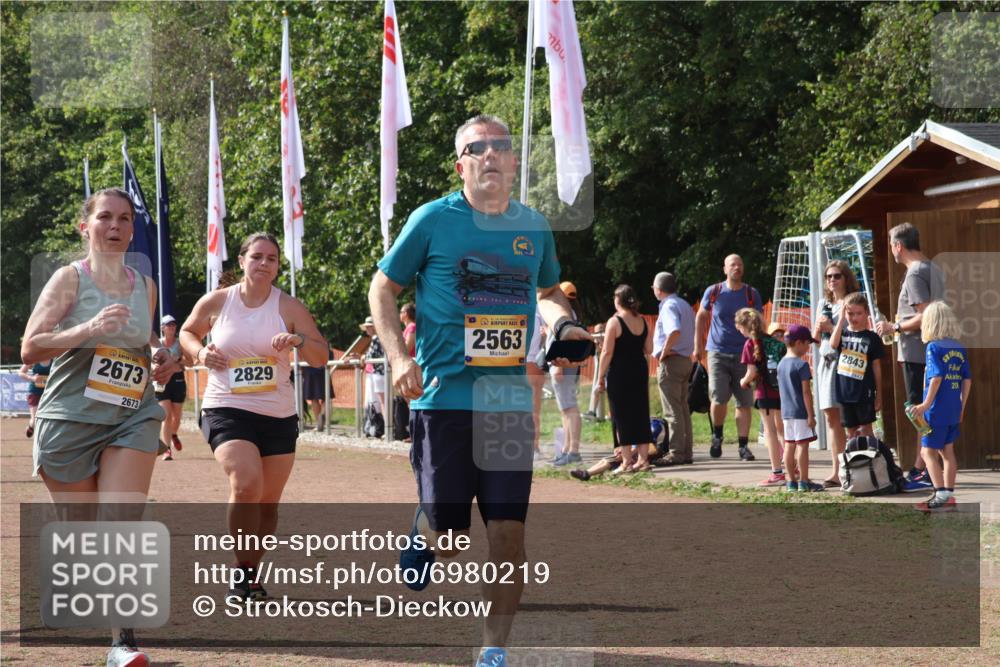 08.09.2024 - Airport Race Strokosch-Dieckow http://msf.ph/oto/6980219 08.09.2024 12:14:39 Ziel 396, 926, 2563, 2673, 2689, 2764, 2777, 2829, 3077 meine-sportfotos.de