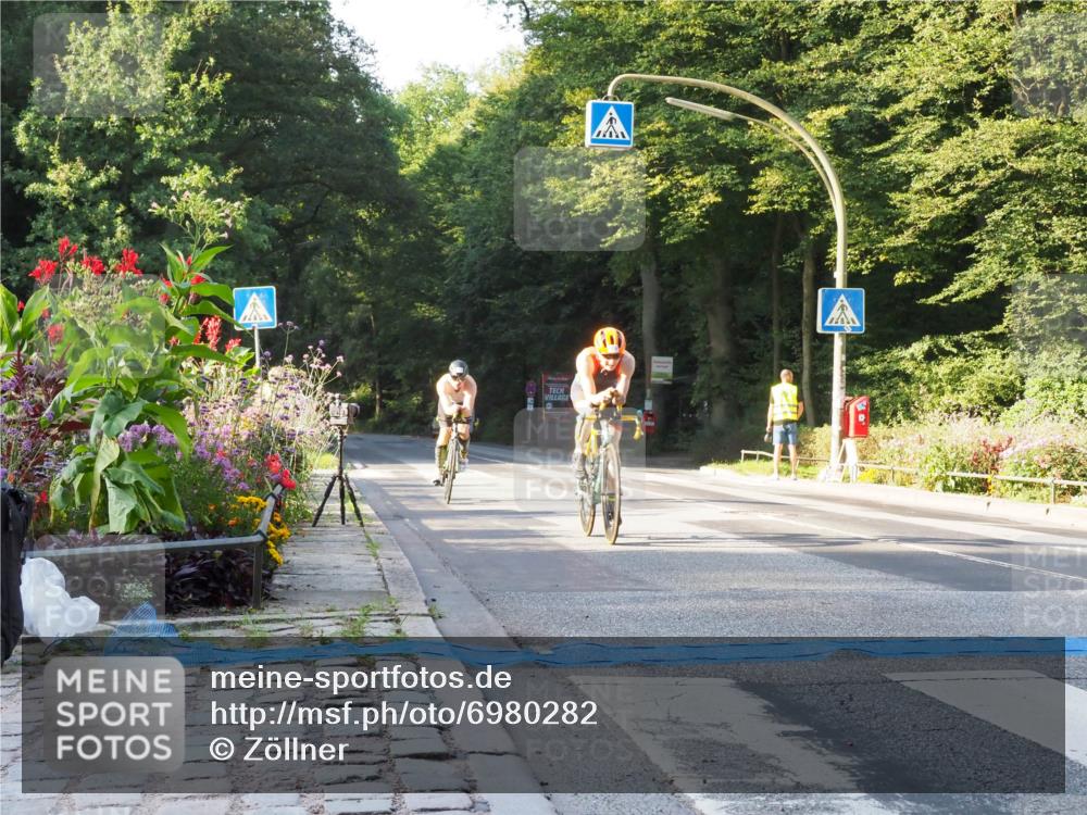 08.09.2024 - Stadtparktriathlon Zöllner http://msf.ph/oto/6980282 08.09.2024 09:01:34 Radfahren 106, 122 meine-sportfotos.de