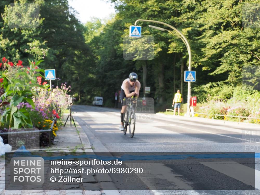 08.09.2024 - Stadtparktriathlon Zöllner http://msf.ph/oto/6980290 08.09.2024 09:01:35 Radfahren 106, 122 meine-sportfotos.de