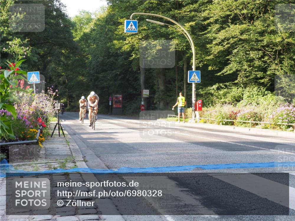 08.09.2024 - Stadtparktriathlon Zöllner http://msf.ph/oto/6980328 08.09.2024 09:02:24 Radfahren 48, 51, 92, 99, 102 meine-sportfotos.de