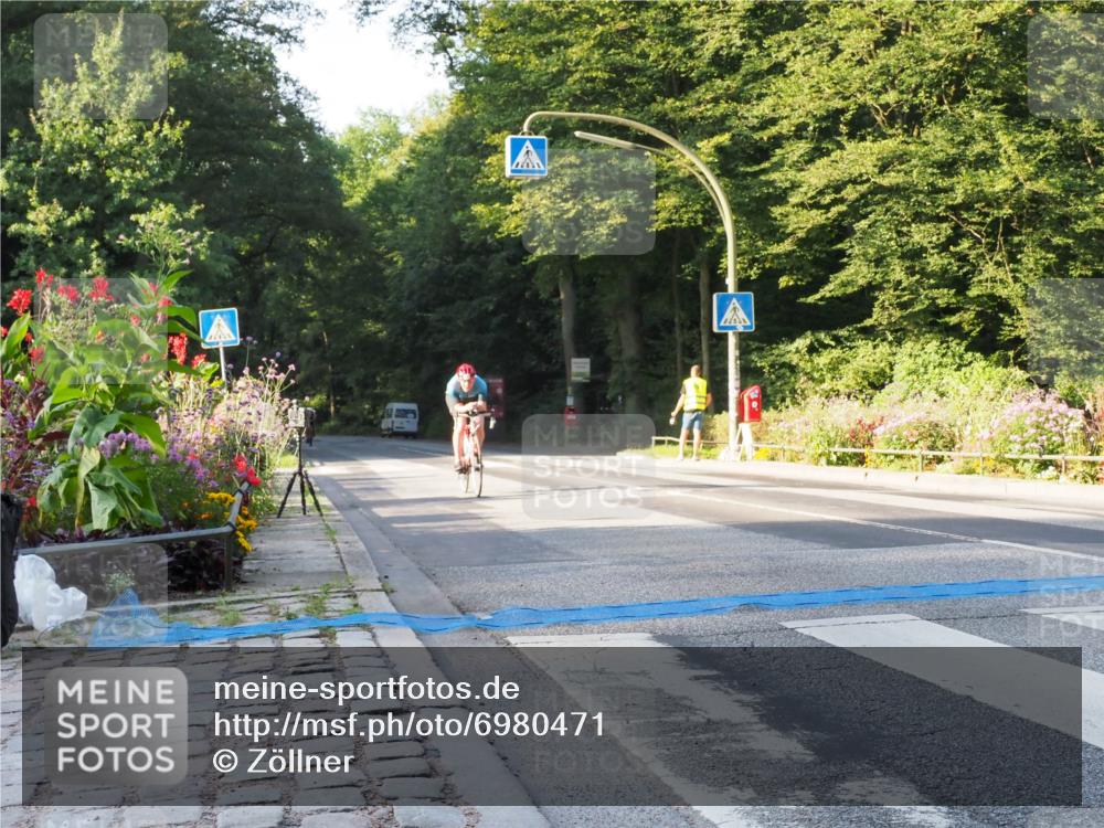 08.09.2024 - Stadtparktriathlon Zöllner http://msf.ph/oto/6980471 08.09.2024 09:03:34 Radfahren 2, 53, 66, 98, 108, 112, 127 meine-sportfotos.de