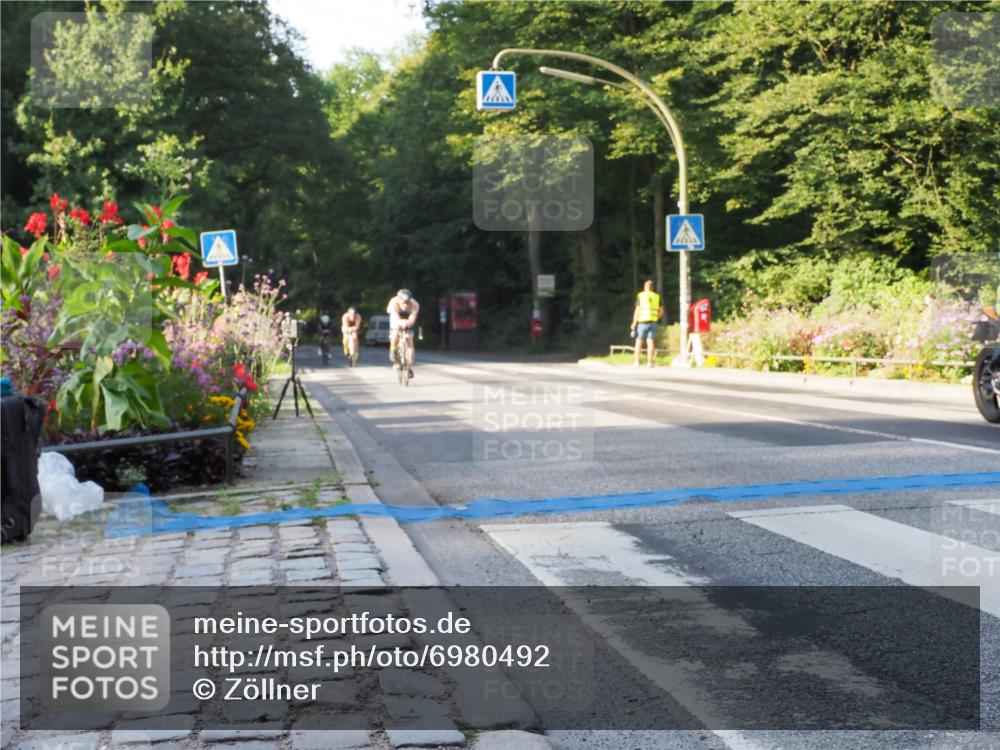 08.09.2024 - Stadtparktriathlon Zöllner http://msf.ph/oto/6980492 08.09.2024 09:03:46 Radfahren 2, 15, 21, 25, 26, 44, 63, 80, 94, 109 meine-sportfotos.de