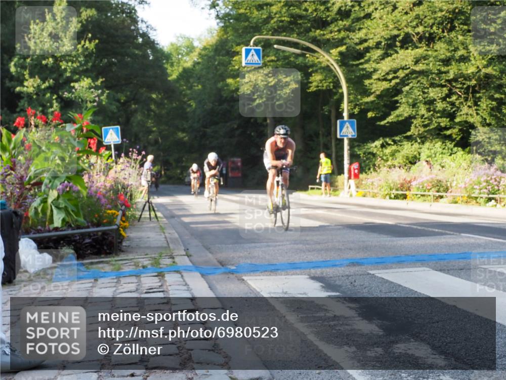 08.09.2024 - Stadtparktriathlon Zöllner http://msf.ph/oto/6980523 08.09.2024 09:03:48 Radfahren 2, 15, 21, 25, 26, 40, 44, 54, 63, 72, 80, 83, 94, 109 meine-sportfotos.de