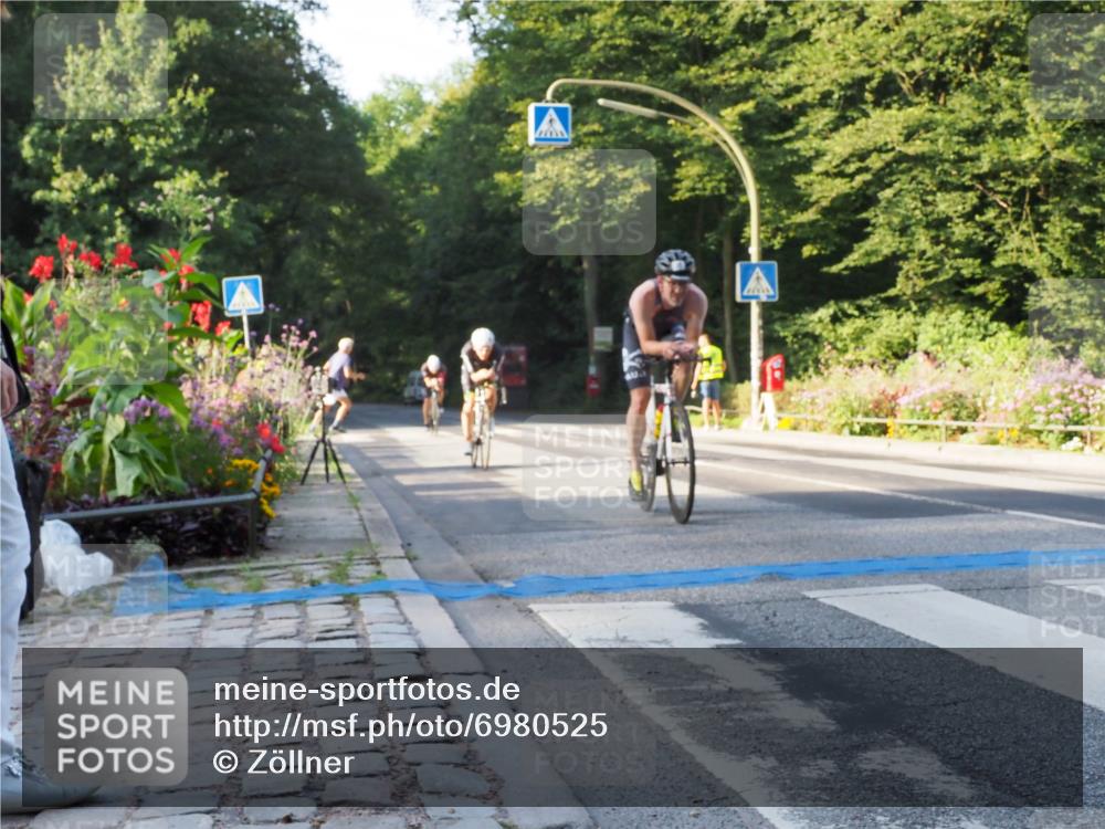 08.09.2024 - Stadtparktriathlon Zöllner http://msf.ph/oto/6980525 08.09.2024 09:03:49 Radfahren 15, 21, 25, 26, 40, 44, 54, 63, 72, 76, 80, 83, 94, 109 meine-sportfotos.de