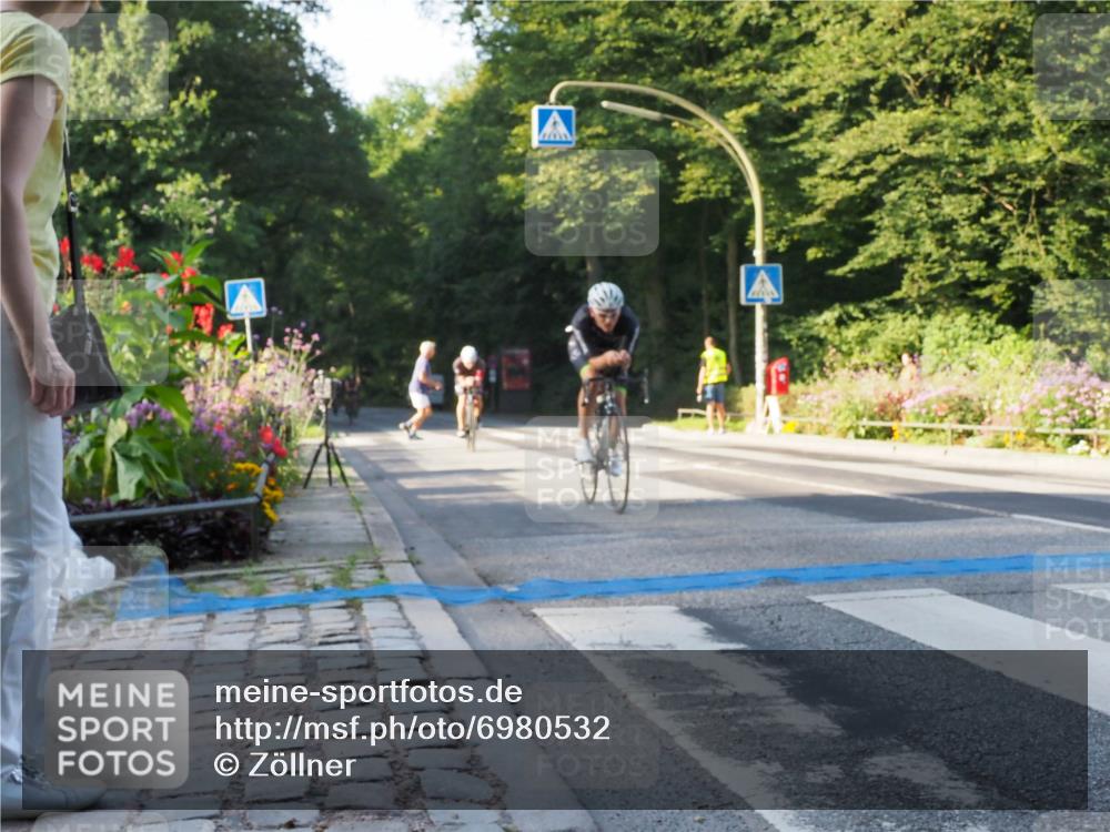 08.09.2024 - Stadtparktriathlon Zöllner http://msf.ph/oto/6980532 08.09.2024 09:03:49 Radfahren 15, 21, 25, 26, 40, 44, 54, 63, 72, 76, 80, 83, 94, 109 meine-sportfotos.de
