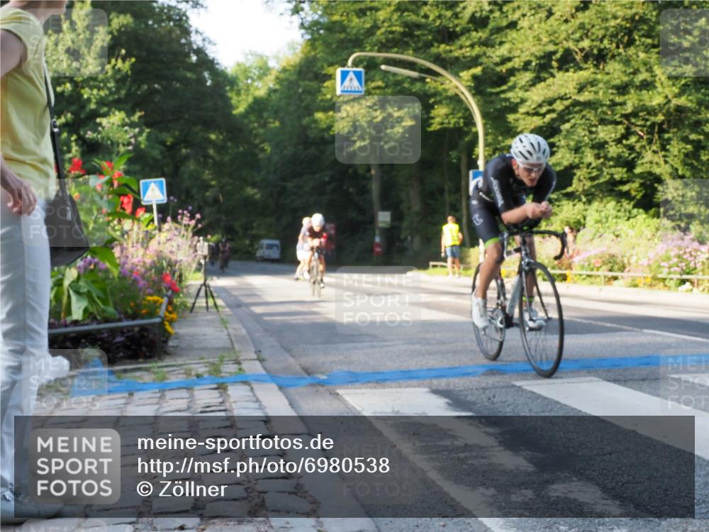 08.09.2024 - Stadtparktriathlon Zöllner http://msf.ph/oto/6980538 08.09.2024 09:03:50 Radfahren 15, 21, 25, 26, 40, 44, 54, 63, 72, 76, 80, 83, 94, 109 meine-sportfotos.de