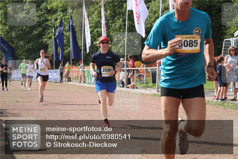 08.09.2024 - Airport Race Strokosch-Dieckow http://msf.ph/oto/6980541 08.09.2024 12:15:24 Ziel 175, 1290, 2545, 2590, 2615, 3085 meine-sportfotos.de