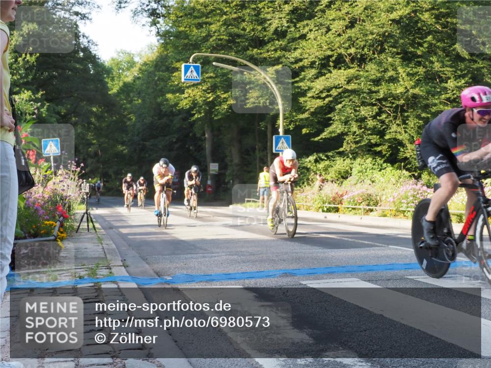 08.09.2024 - Stadtparktriathlon Zöllner http://msf.ph/oto/6980573 08.09.2024 09:03:56 Radfahren 15, 20, 21, 35, 37, 40, 44, 54, 63, 71, 72, 76, 83, 89, 94 meine-sportfotos.de