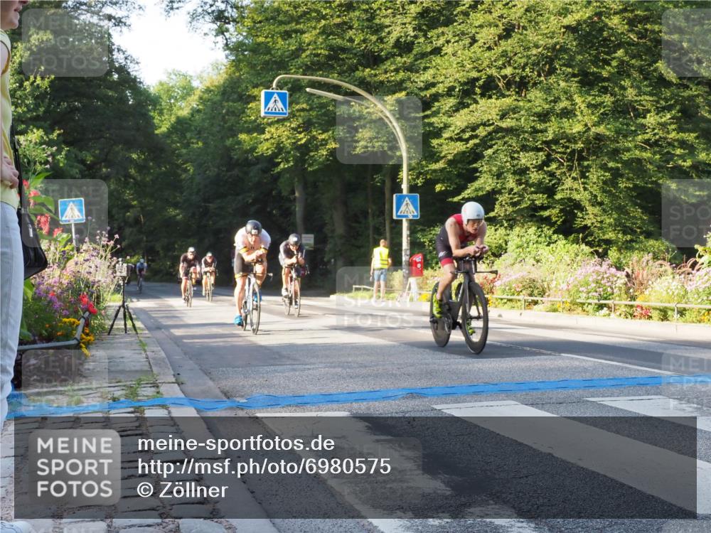 08.09.2024 - Stadtparktriathlon Zöllner http://msf.ph/oto/6980575 08.09.2024 09:03:57 Radfahren 15, 20, 21, 31, 35, 37, 40, 44, 54, 63, 71, 72, 76, 83, 89, 94 meine-sportfotos.de