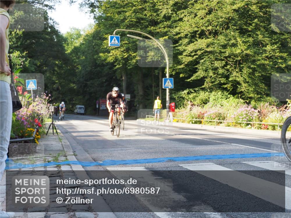 08.09.2024 - Stadtparktriathlon Zöllner http://msf.ph/oto/6980587 08.09.2024 09:03:58 Radfahren 15, 20, 21, 31, 35, 37, 40, 44, 54, 63, 71, 72, 76, 83, 89 meine-sportfotos.de