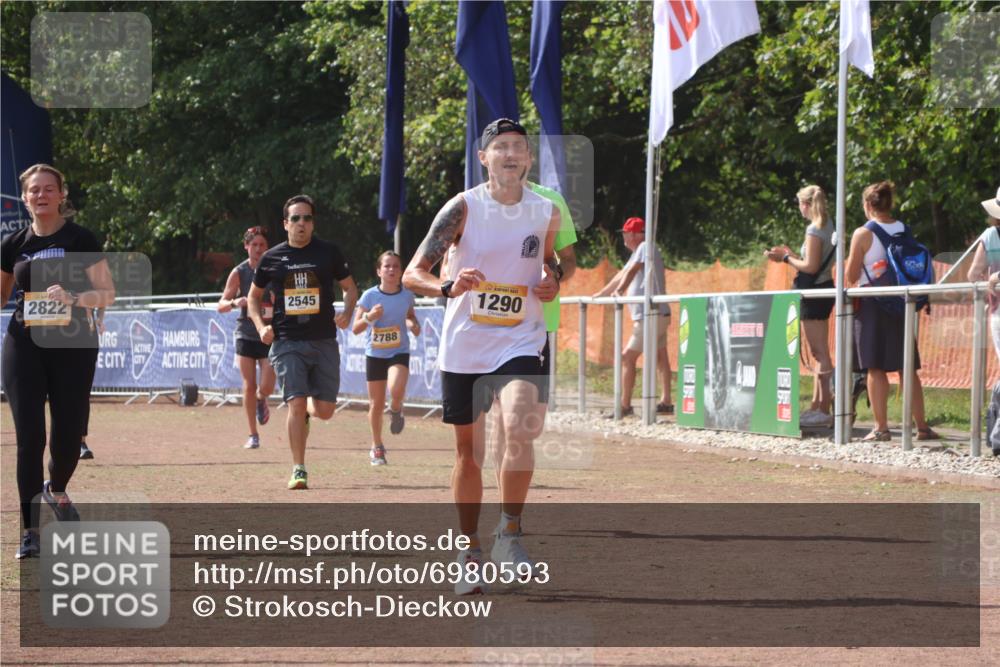 08.09.2024 - Airport Race Strokosch-Dieckow http://msf.ph/oto/6980593 08.09.2024 12:15:27 Ziel 73, 175, 1290, 2545, 2590, 2615, 2788, 2822 meine-sportfotos.de