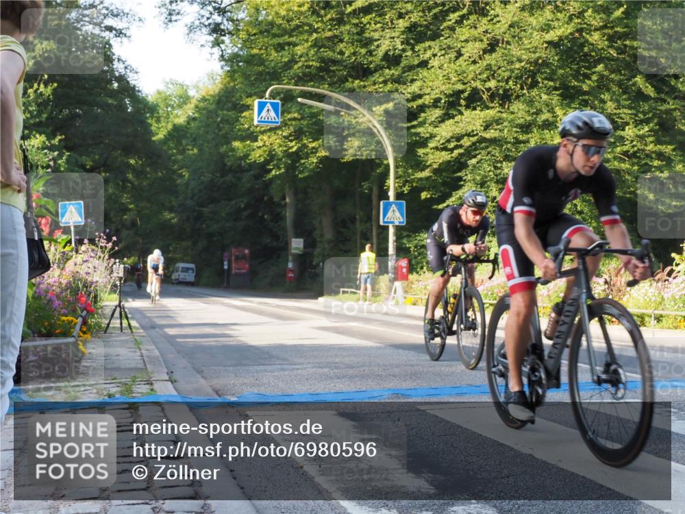 08.09.2024 - Stadtparktriathlon Zöllner http://msf.ph/oto/6980596 08.09.2024 09:03:59 Radfahren 20, 21, 31, 35, 37, 40, 44, 54, 63, 71, 72, 76, 83, 89, 107 meine-sportfotos.de