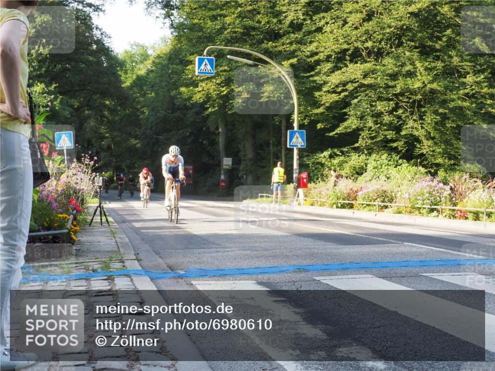 08.09.2024 - Stadtparktriathlon Zöllner http://msf.ph/oto/6980610 08.09.2024 09:04:00 Radfahren 20, 21, 31, 35, 37, 40, 44, 54, 71, 72, 76, 83, 89, 107 meine-sportfotos.de