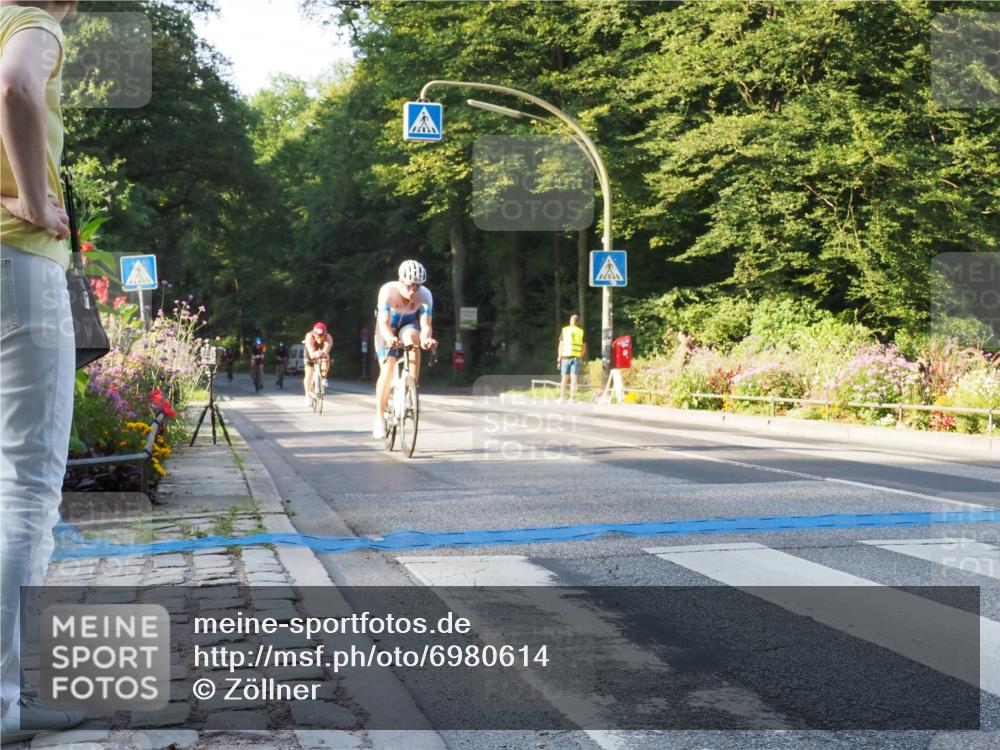 08.09.2024 - Stadtparktriathlon Zöllner http://msf.ph/oto/6980614 08.09.2024 09:04:00 Radfahren 20, 21, 31, 35, 37, 40, 44, 54, 71, 72, 76, 83, 89, 107 meine-sportfotos.de