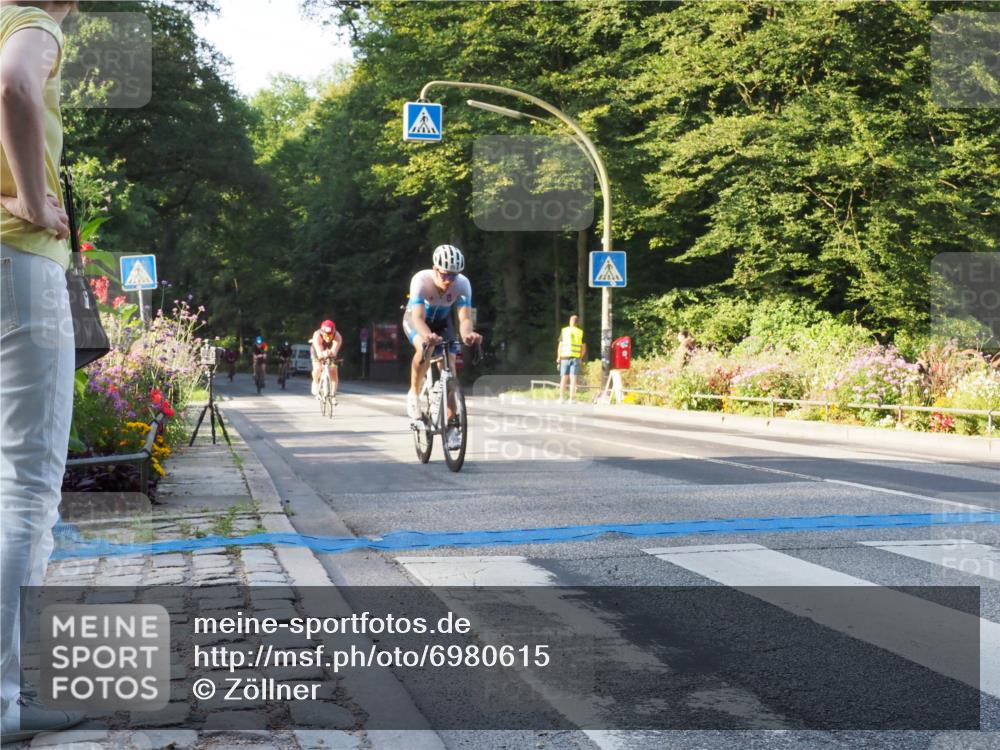 08.09.2024 - Stadtparktriathlon Zöllner http://msf.ph/oto/6980615 08.09.2024 09:04:01 Radfahren 20, 31, 35, 37, 40, 54, 71, 72, 76, 83, 89, 107 meine-sportfotos.de