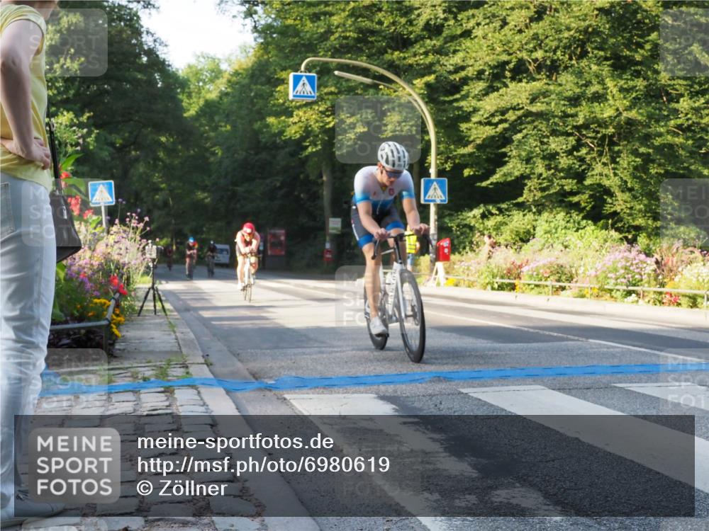 08.09.2024 - Stadtparktriathlon Zöllner http://msf.ph/oto/6980619 08.09.2024 09:04:01 Radfahren 20, 31, 35, 37, 40, 54, 71, 72, 76, 83, 89, 107 meine-sportfotos.de