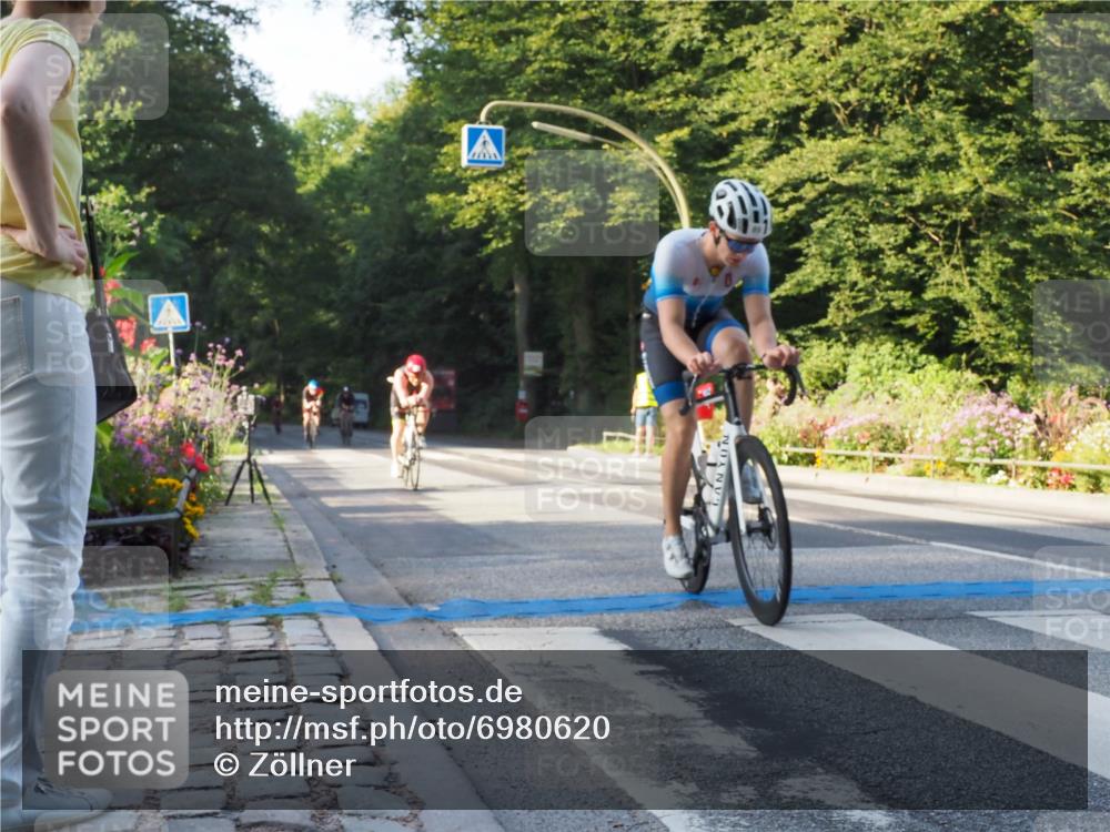 08.09.2024 - Stadtparktriathlon Zöllner http://msf.ph/oto/6980620 08.09.2024 09:04:01 Radfahren 20, 31, 35, 37, 40, 54, 71, 72, 76, 83, 89, 107 meine-sportfotos.de
