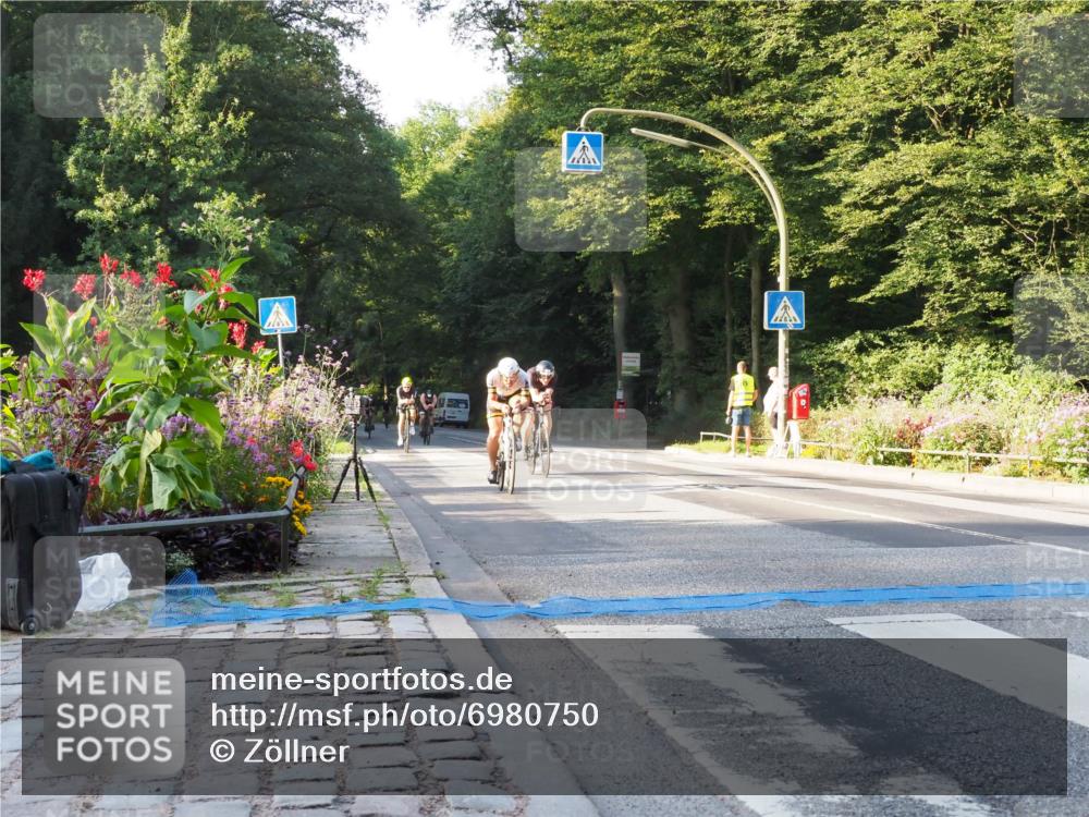 08.09.2024 - Stadtparktriathlon Zöllner http://msf.ph/oto/6980750 08.09.2024 09:04:54 Radfahren 8, 27, 57, 69, 74, 85, 87, 116, 121 meine-sportfotos.de