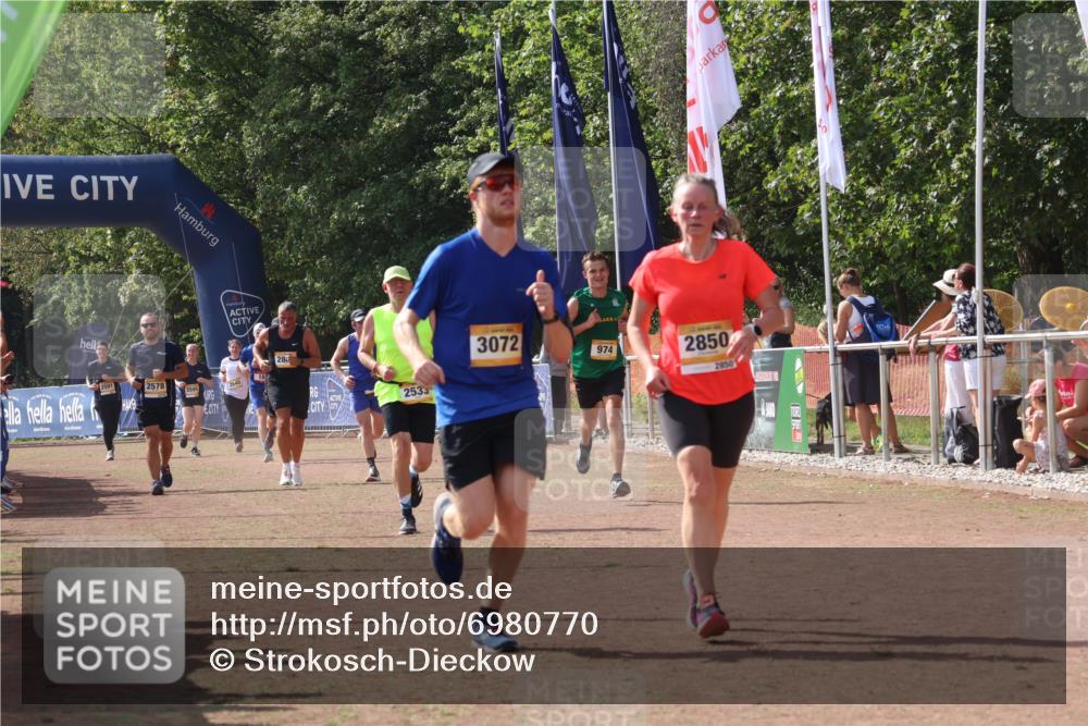 08.09.2024 - Airport Race Strokosch-Dieckow http://msf.ph/oto/6980770 08.09.2024 12:15:41 Ziel 239, 974, 2533, 2850, 2888, 3072 meine-sportfotos.de