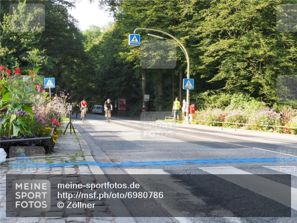 08.09.2024 - Stadtparktriathlon Zöllner http://msf.ph/oto/6980786 08.09.2024 09:04:59 Radfahren 27, 57, 69, 74, 85, 87, 116, 121, 124 meine-sportfotos.de