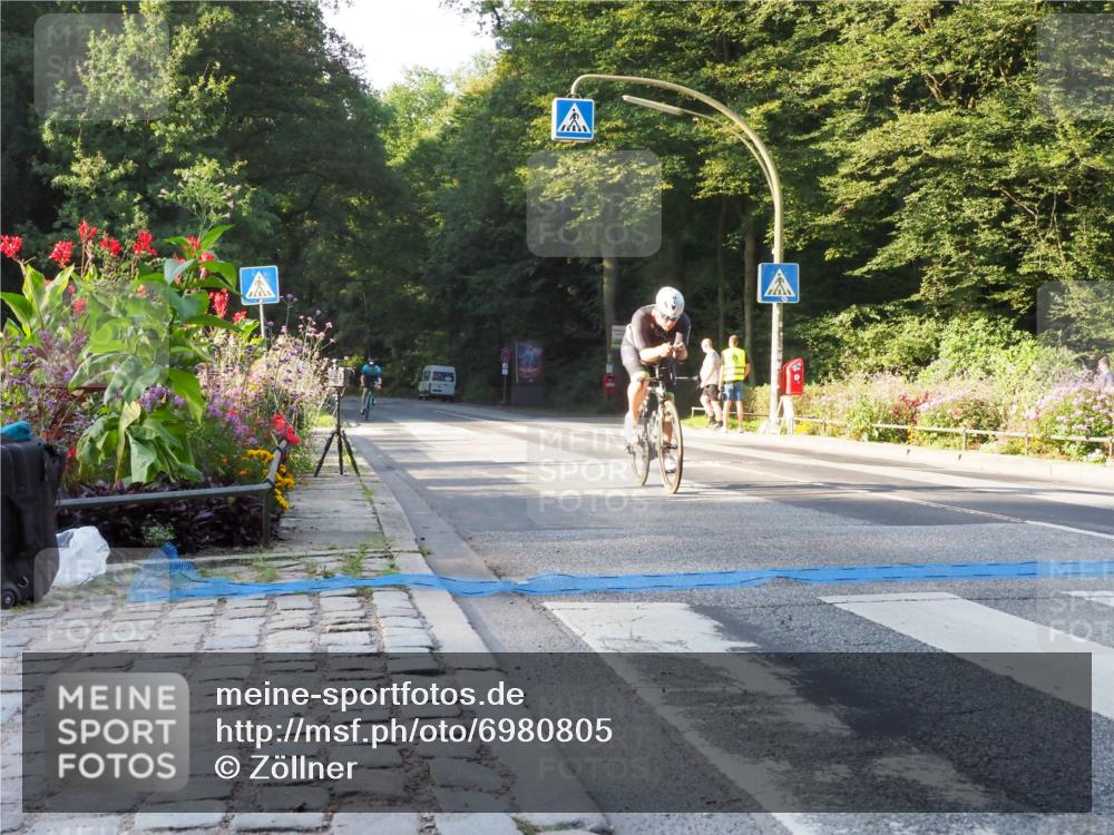 08.09.2024 - Stadtparktriathlon Zöllner http://msf.ph/oto/6980805 08.09.2024 09:05:03 Radfahren 27, 28, 74, 121, 124 meine-sportfotos.de
