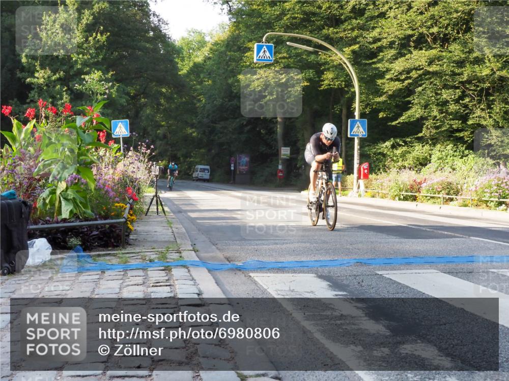 08.09.2024 - Stadtparktriathlon Zöllner http://msf.ph/oto/6980806 08.09.2024 09:05:03 Radfahren 27, 28, 74, 121, 124 meine-sportfotos.de