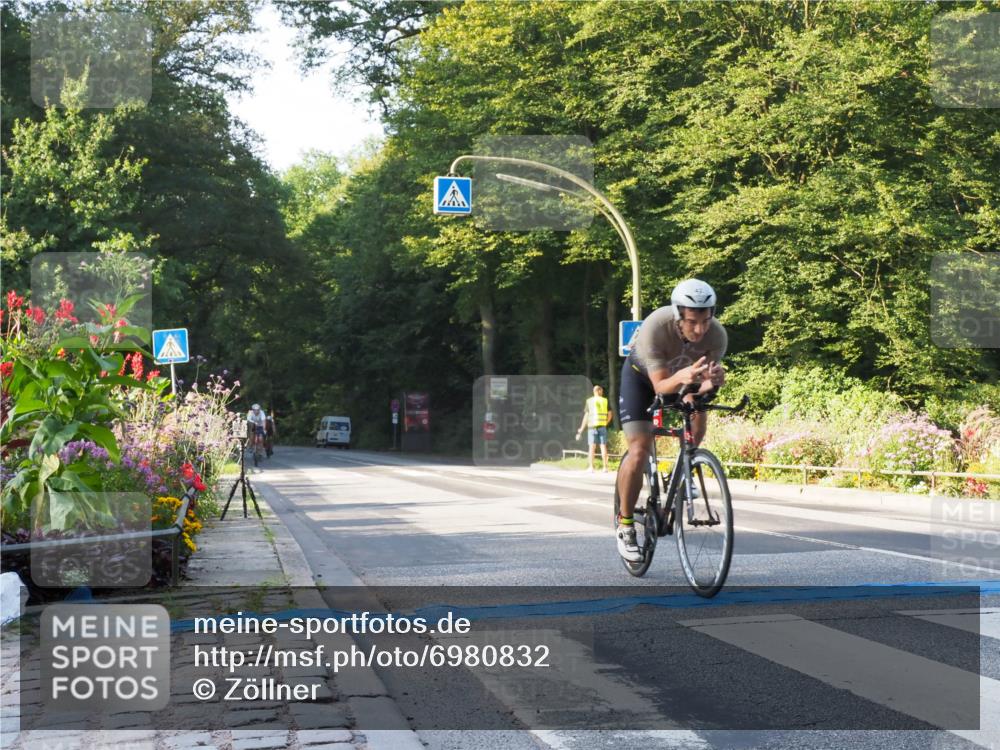 08.09.2024 - Stadtparktriathlon Zöllner http://msf.ph/oto/6980832 08.09.2024 09:05:29 Radfahren 4, 30, 42, 45, 104 meine-sportfotos.de