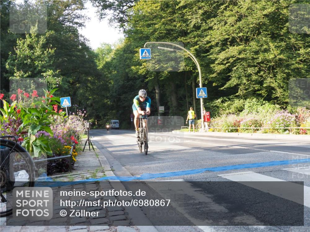 08.09.2024 - Stadtparktriathlon Zöllner http://msf.ph/oto/6980867 08.09.2024 09:06:08 Radfahren 3, 11, 61 meine-sportfotos.de