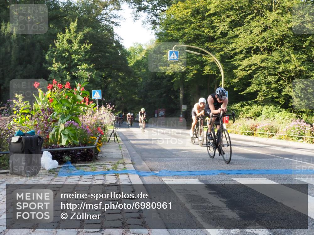 08.09.2024 - Stadtparktriathlon Zöllner http://msf.ph/oto/6980961 08.09.2024 09:07:39 Radfahren 1, 5, 6, 14, 49, 59, 65, 126 meine-sportfotos.de