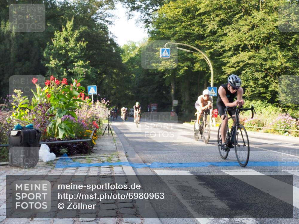 08.09.2024 - Stadtparktriathlon Zöllner http://msf.ph/oto/6980963 08.09.2024 09:07:39 Radfahren 1, 5, 6, 14, 49, 59, 65, 126 meine-sportfotos.de