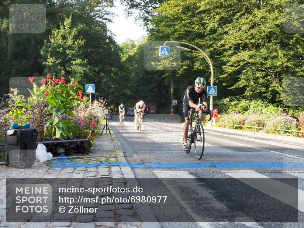 08.09.2024 - Stadtparktriathlon Zöllner http://msf.ph/oto/6980977 08.09.2024 09:07:41 Radfahren 1, 5, 6, 14, 49, 59, 65, 126 meine-sportfotos.de