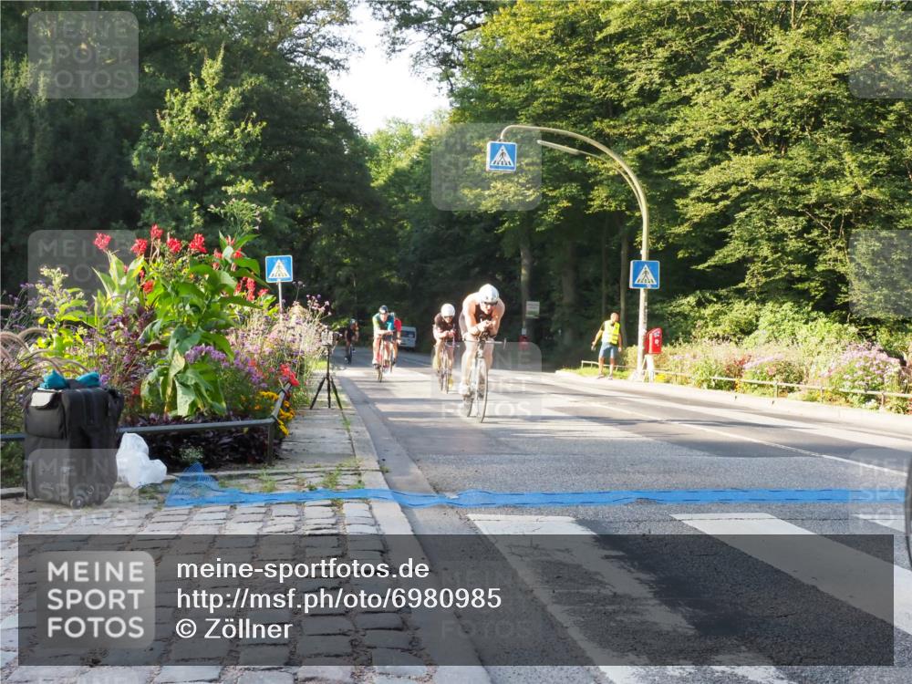 08.09.2024 - Stadtparktriathlon Zöllner http://msf.ph/oto/6980985 08.09.2024 09:07:42 Radfahren 1, 5, 6, 14, 49, 59, 65, 126 meine-sportfotos.de