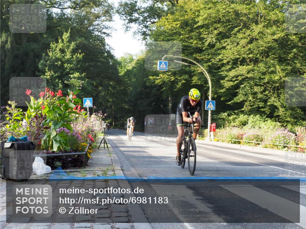 08.09.2024 - Stadtparktriathlon Zöllner http://msf.ph/oto/6981183 08.09.2024 09:08:59 Radfahren 75, 93, 99, 115 meine-sportfotos.de