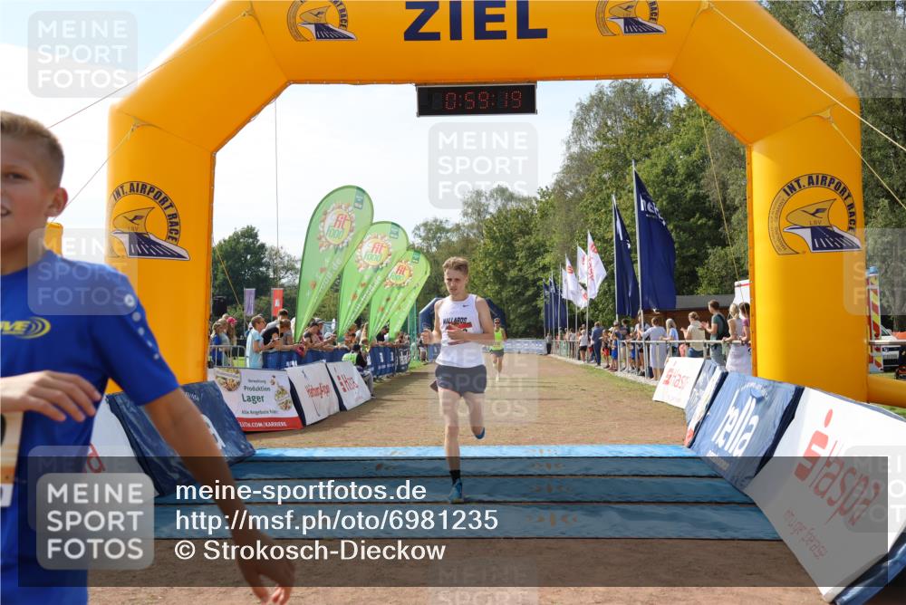 08.09.2024 - Airport Race Strokosch-Dieckow http://msf.ph/oto/6981235 08.09.2024 12:00:00 Ziel 5, 588, 2890, 3142 meine-sportfotos.de