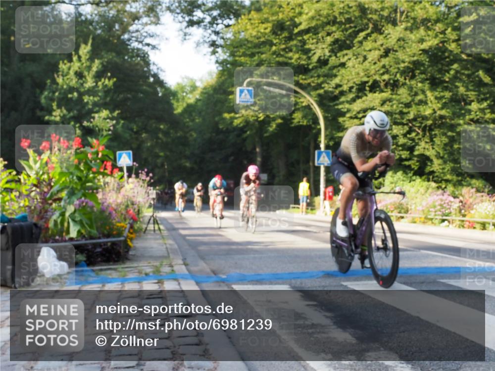 08.09.2024 - Stadtparktriathlon Zöllner http://msf.ph/oto/6981239 08.09.2024 09:09:35 Radfahren 15, 21, 25, 26, 35, 40, 44, 54, 56, 63, 72, 76, 123, 127 meine-sportfotos.de