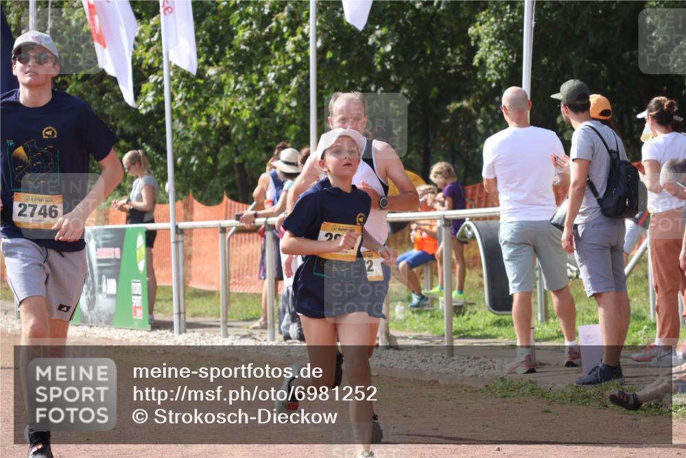 08.09.2024 - Airport Race Strokosch-Dieckow http://msf.ph/oto/6981252 08.09.2024 12:16:26 Ziel 222, 472, 667, 1428, 2745, 2746, 2811, 2881, 3136 meine-sportfotos.de