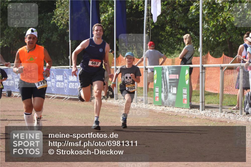 08.09.2024 - Airport Race Strokosch-Dieckow http://msf.ph/oto/6981311 08.09.2024 12:16:34 Ziel 158, 222, 667, 2562, 2767, 2780, 3136 meine-sportfotos.de