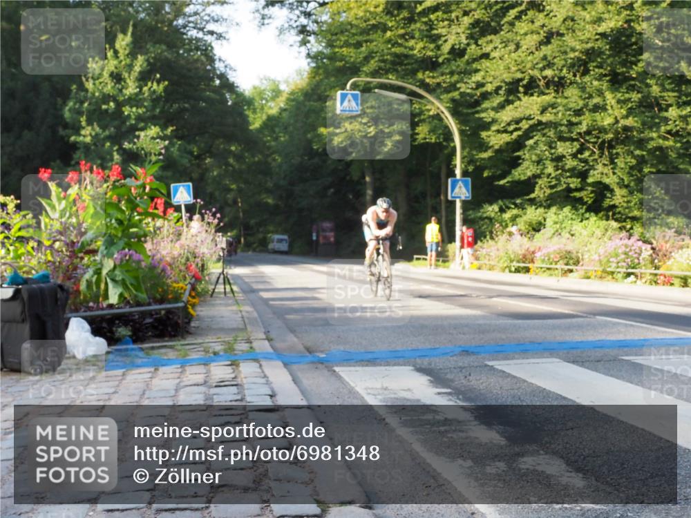 08.09.2024 - Stadtparktriathlon Zöllner http://msf.ph/oto/6981348 08.09.2024 09:09:46 Radfahren 26, 35, 37, 80, 100, 109 meine-sportfotos.de