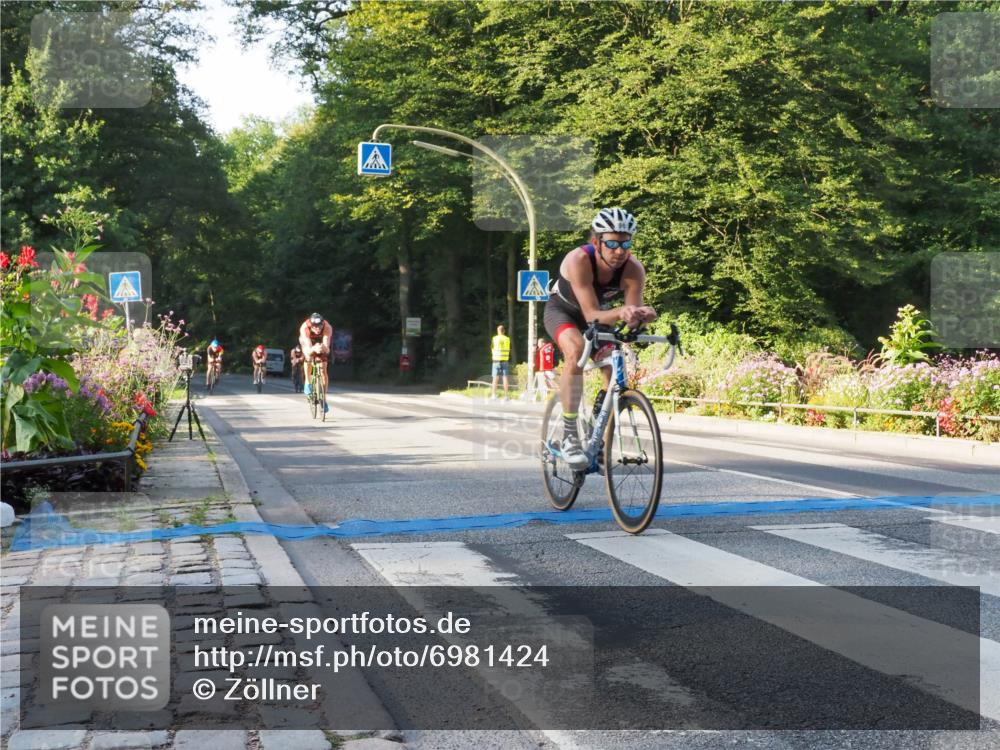 08.09.2024 - Stadtparktriathlon Zöllner http://msf.ph/oto/6981424 08.09.2024 09:10:09 Radfahren 10, 20, 69, 71, 87, 89, 94, 98 meine-sportfotos.de