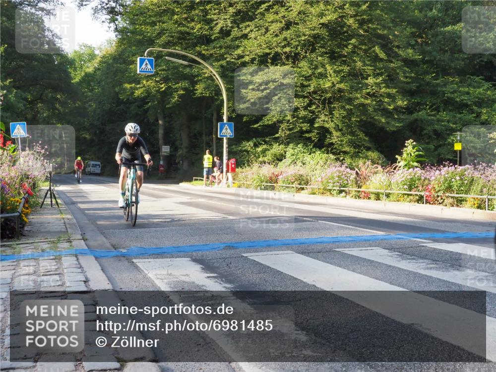 08.09.2024 - Stadtparktriathlon Zöllner http://msf.ph/oto/6981485 08.09.2024 09:10:42 Radfahren 8, 41, 131 meine-sportfotos.de
