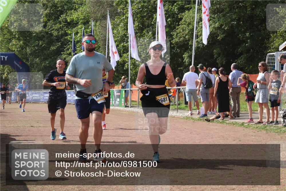 08.09.2024 - Airport Race Strokosch-Dieckow http://msf.ph/oto/6981500 08.09.2024 12:16:57 Ziel 635, 807, 1184, 2681, 2682 meine-sportfotos.de