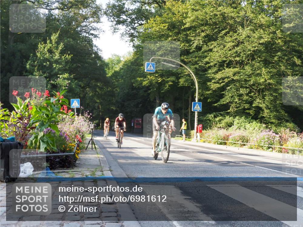 08.09.2024 - Stadtparktriathlon Zöllner http://msf.ph/oto/6981612 08.09.2024 09:11:53 Radfahren 4, 11, 18, 45, 124, 138, 140, 144 meine-sportfotos.de