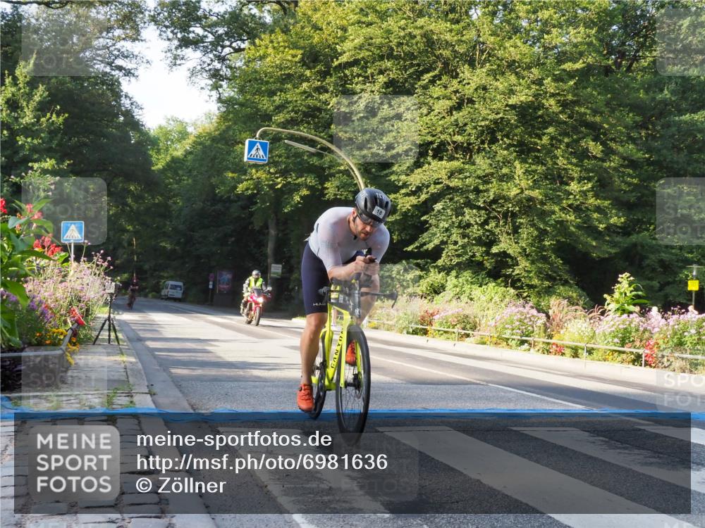 08.09.2024 - Stadtparktriathlon Zöllner http://msf.ph/oto/6981636 08.09.2024 09:12:04 Radfahren 17, 18, 60, 151 meine-sportfotos.de