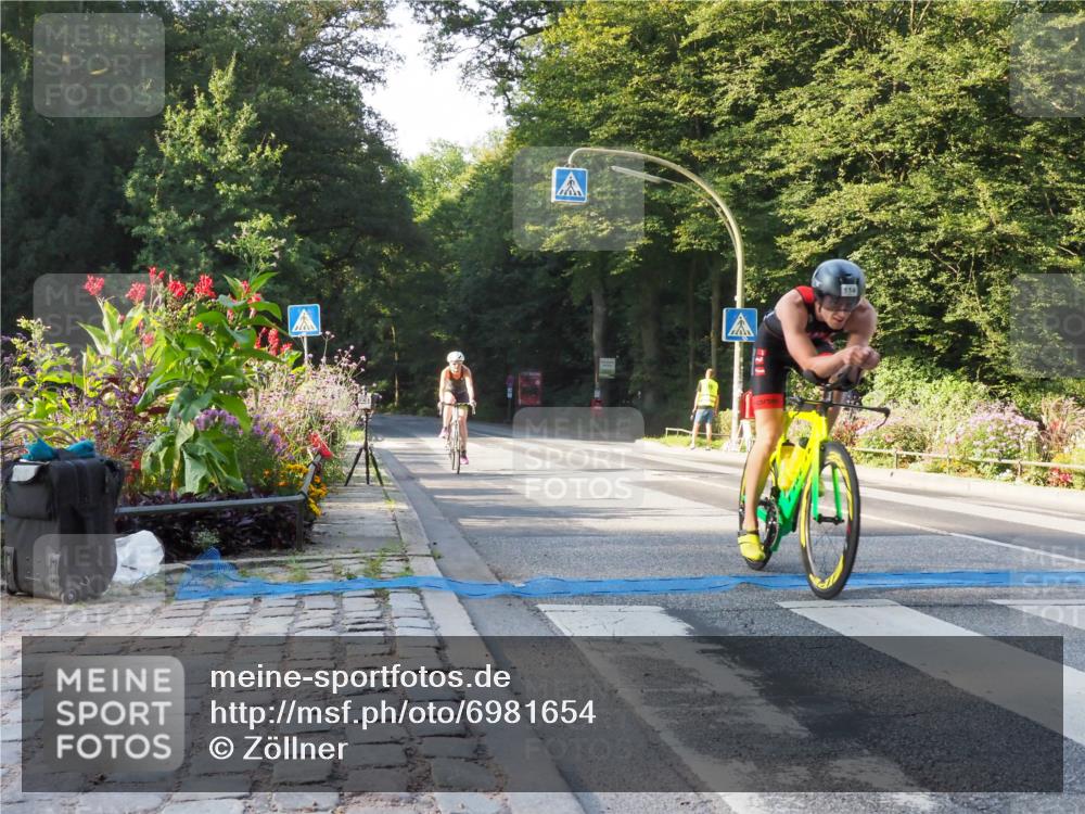 08.09.2024 - Stadtparktriathlon Zöllner http://msf.ph/oto/6981654 08.09.2024 09:12:22 Radfahren 38, 114, 163 meine-sportfotos.de